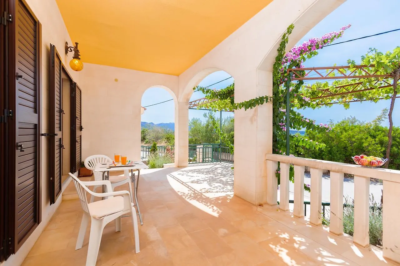 Villa Rosa Kastela