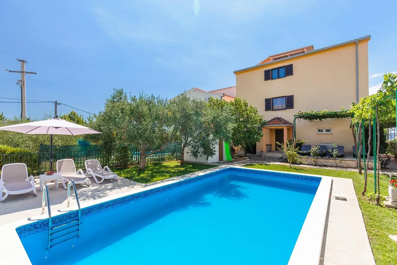 Villa Rosa Kastela