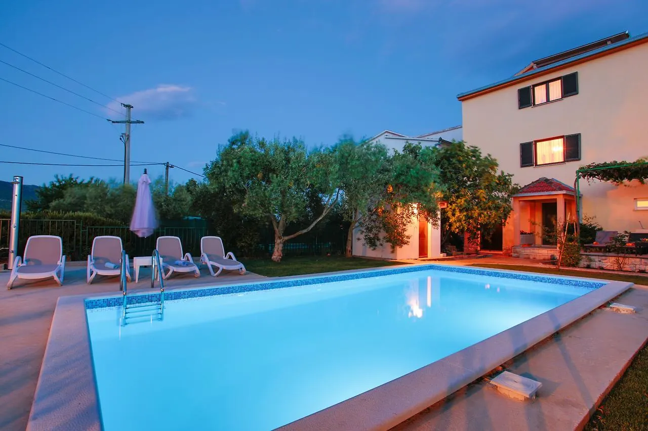 Villa Rosa Kastela