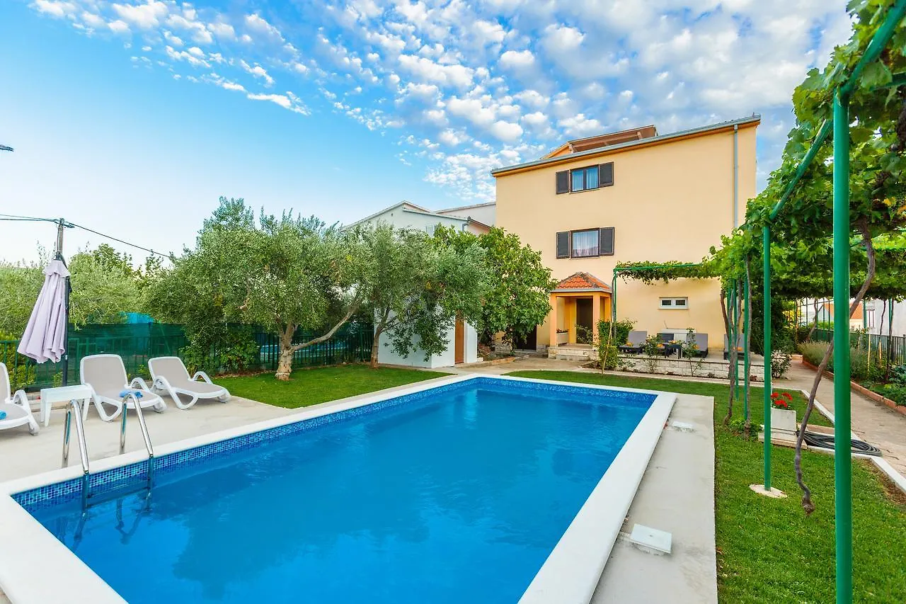 Villa Rosa Kastela